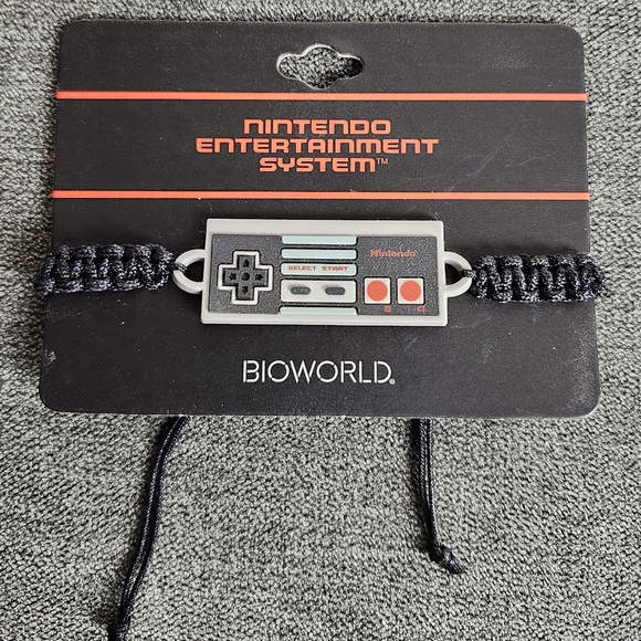 Nintendo NES Classic Controller Cord Bracelet Adjustable - Picture 4 of 5